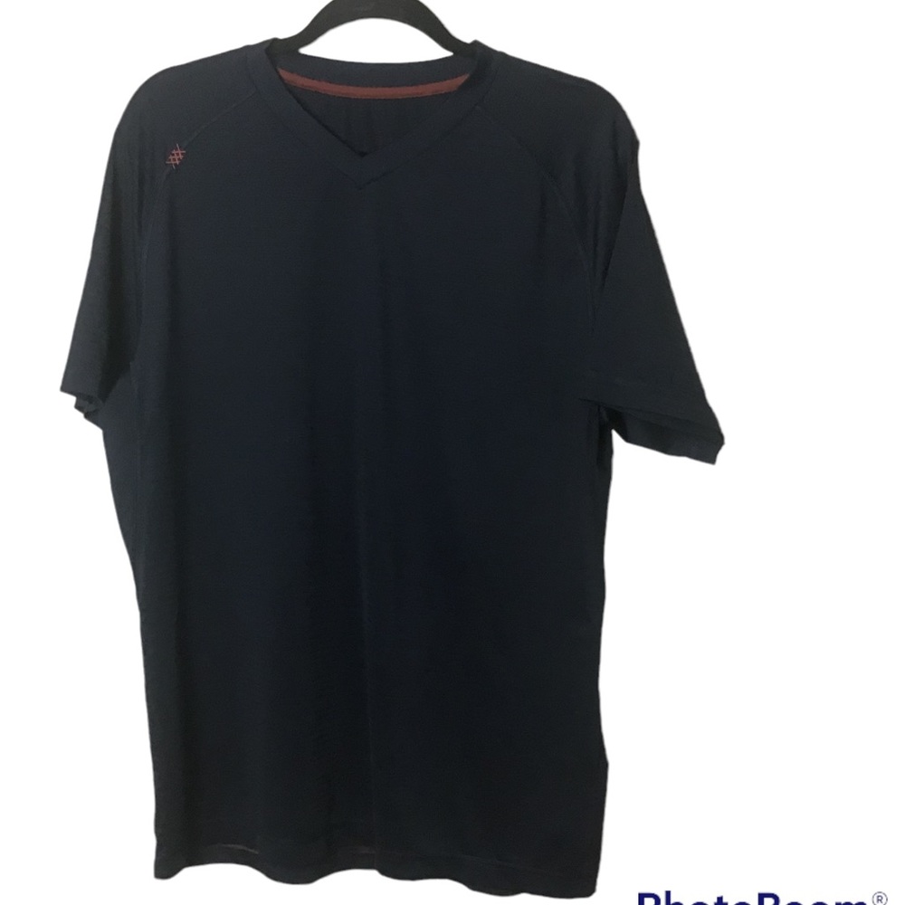 Rhone blue v neck short sleeve athletic tee. Large